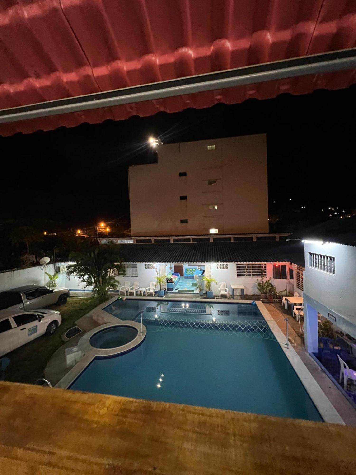 Hostal Aruba Atacames Extérieur photo